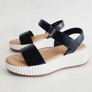 Dolce Vita Black Faux Leather Chunky Platform Ankle Strap Sandals Size 8